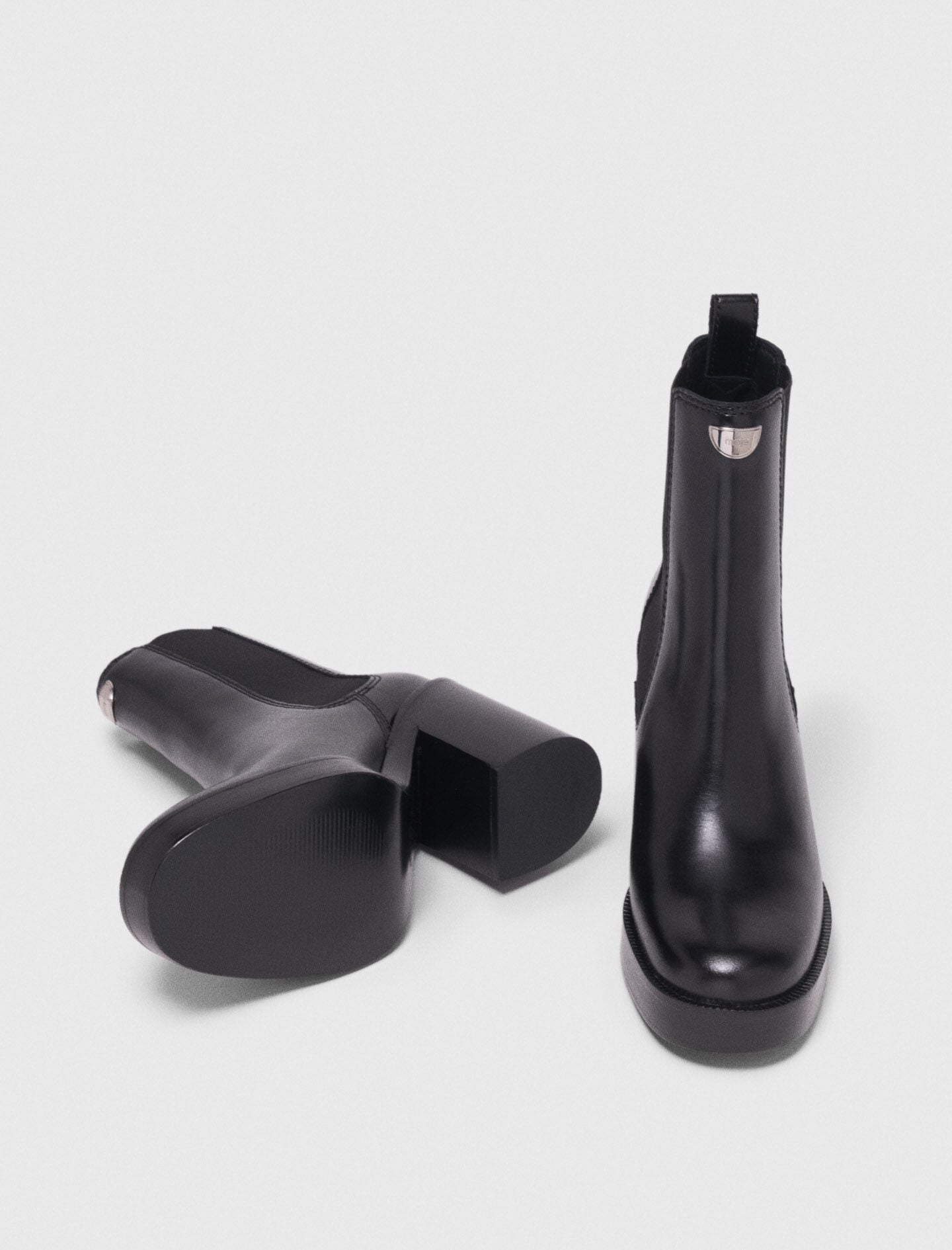 Maje Heeled leather chelsea boot