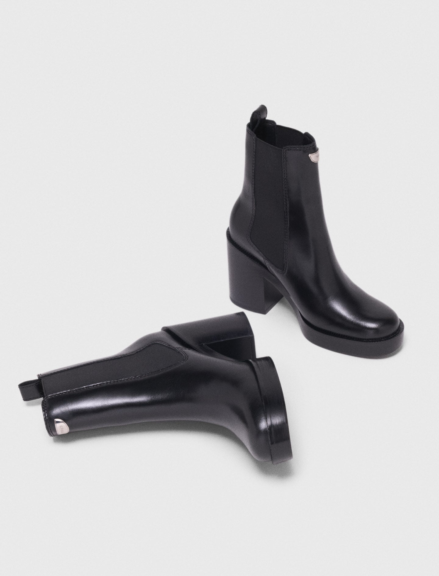 Maje Heeled leather chelsea boot