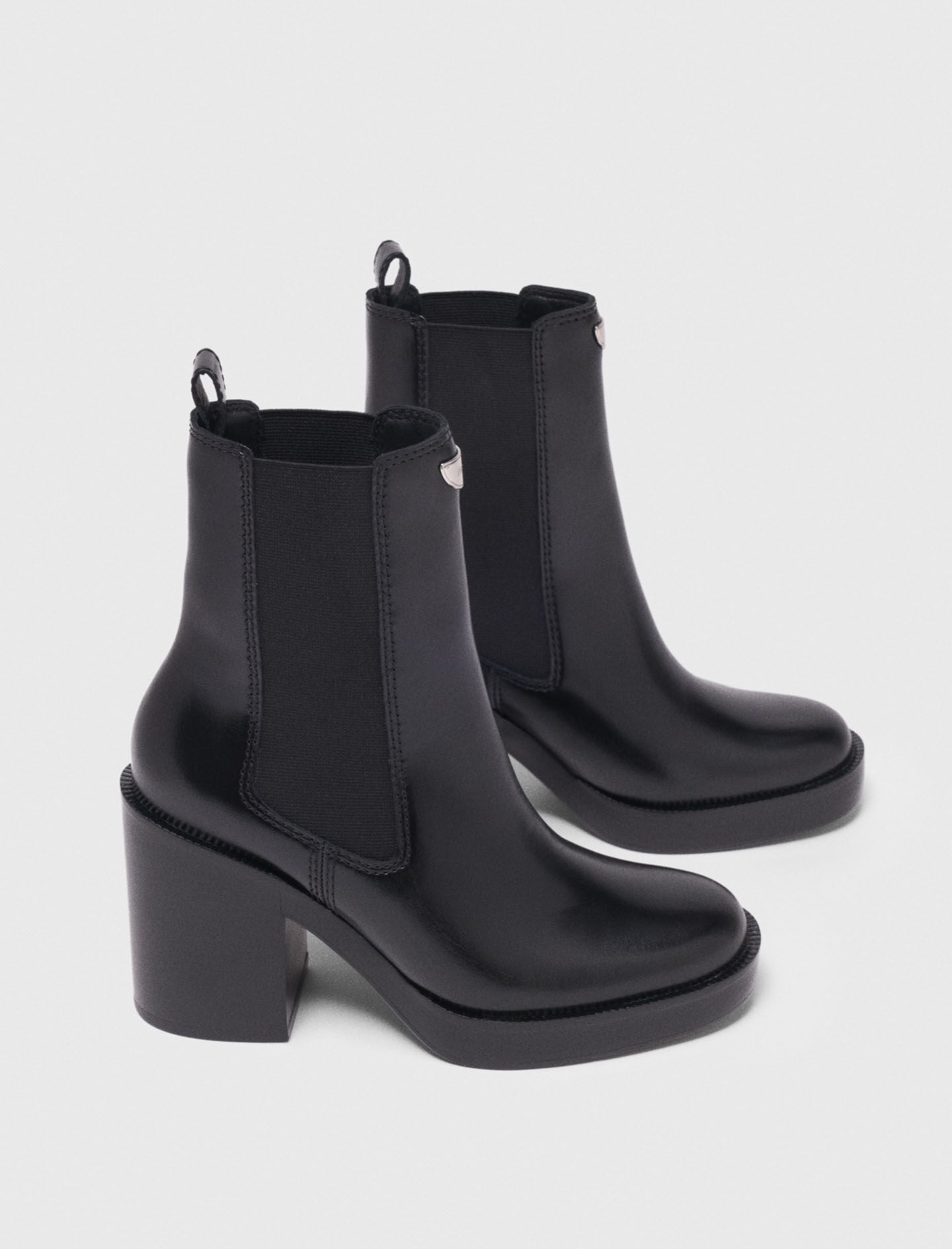 Maje Heeled leather chelsea boot