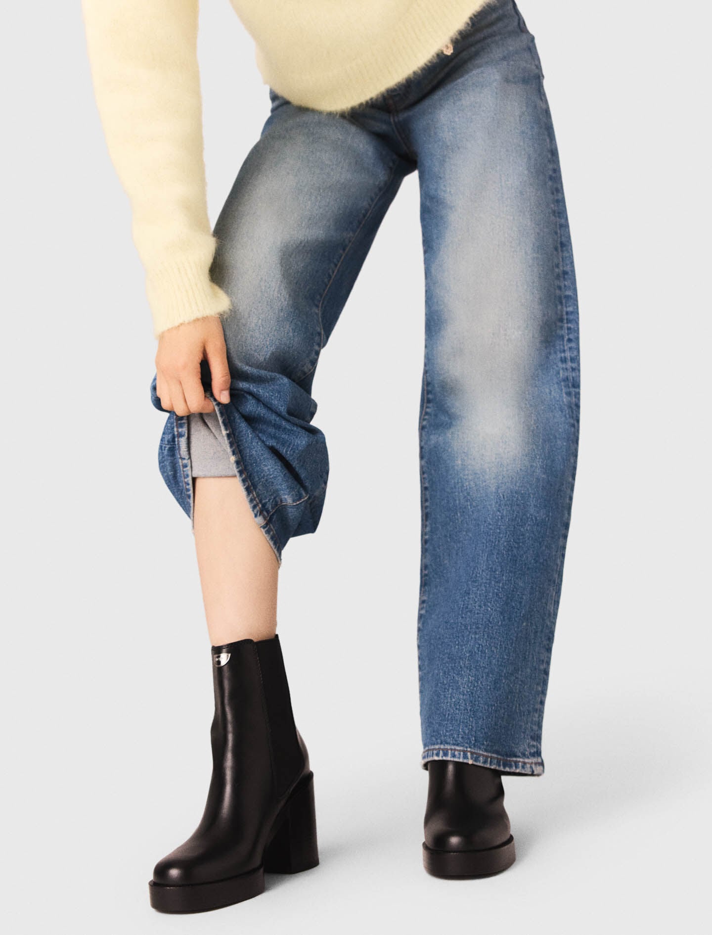 Maje Heeled leather chelsea boot